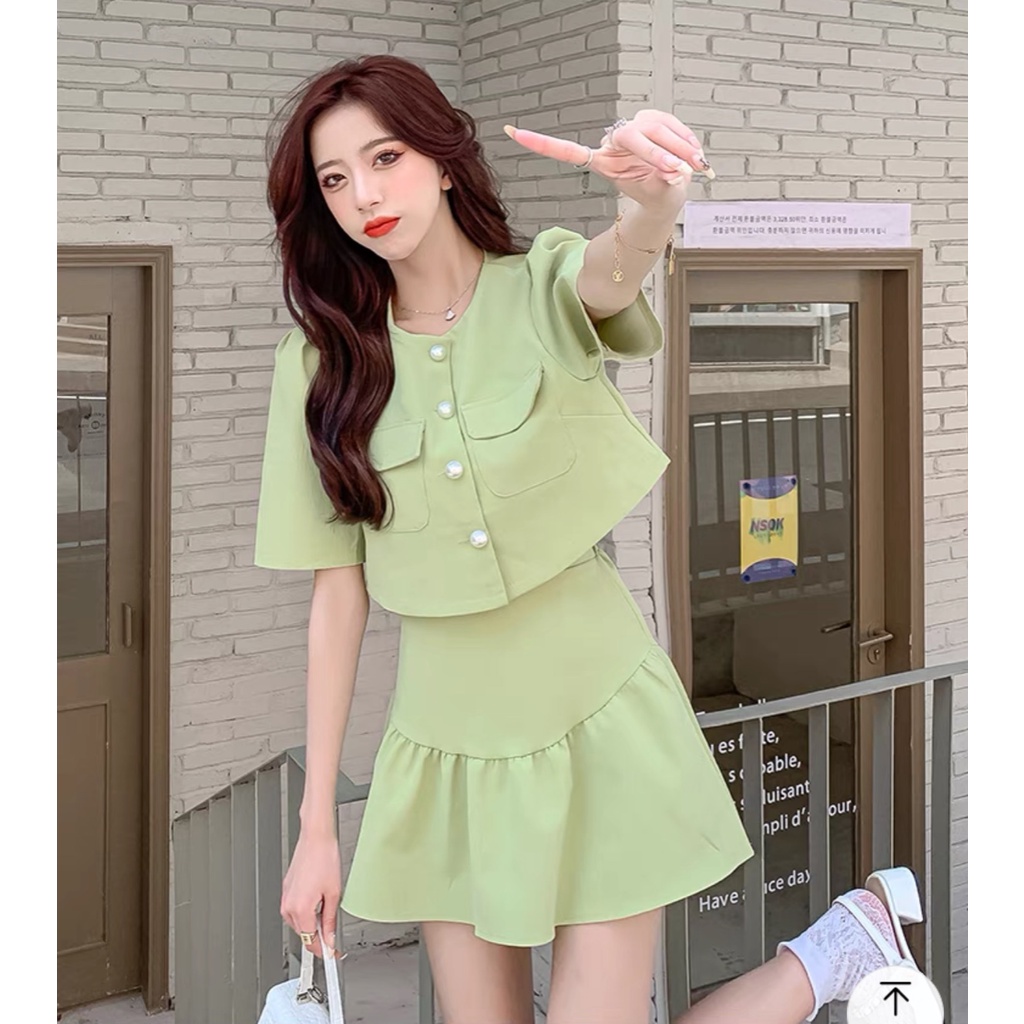 Set chân váy croptop sơ mi nắp túi mix chân váy ngắn xòe NN523