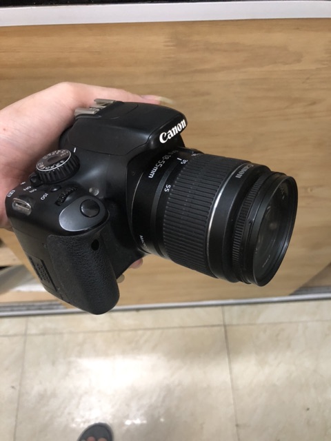 Máy ảnh canon 550D kèm 18-55mm is ii