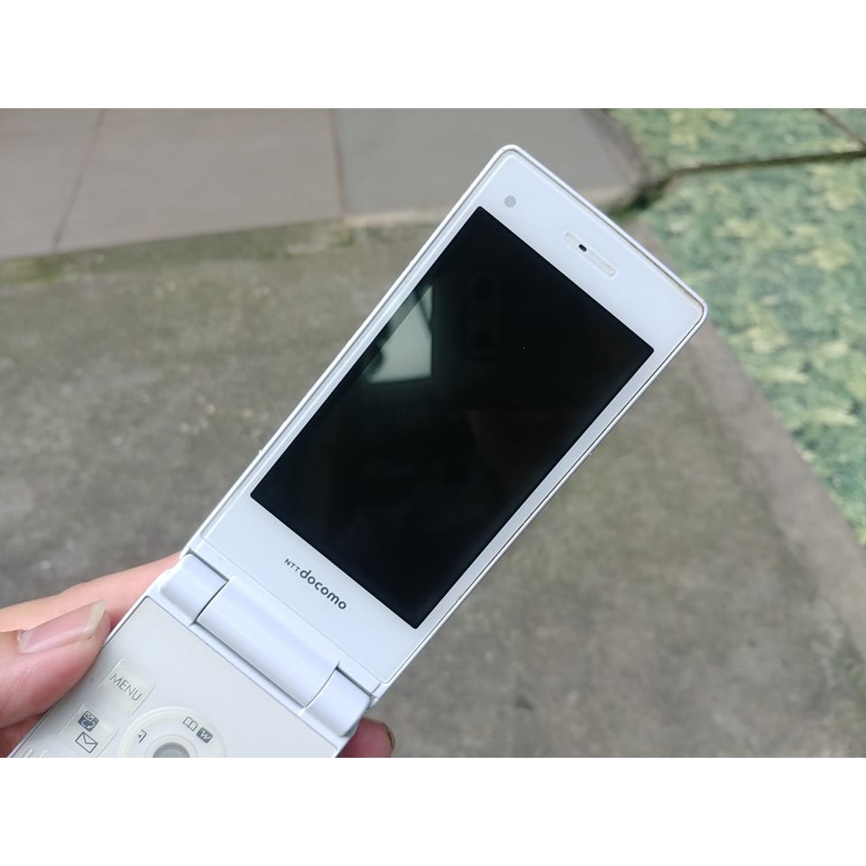 Điện thoại NEC N-03D màu trắng