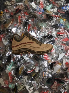 Móc chìa khoá giày Sneaker ( bán lẻ và bán buôn)