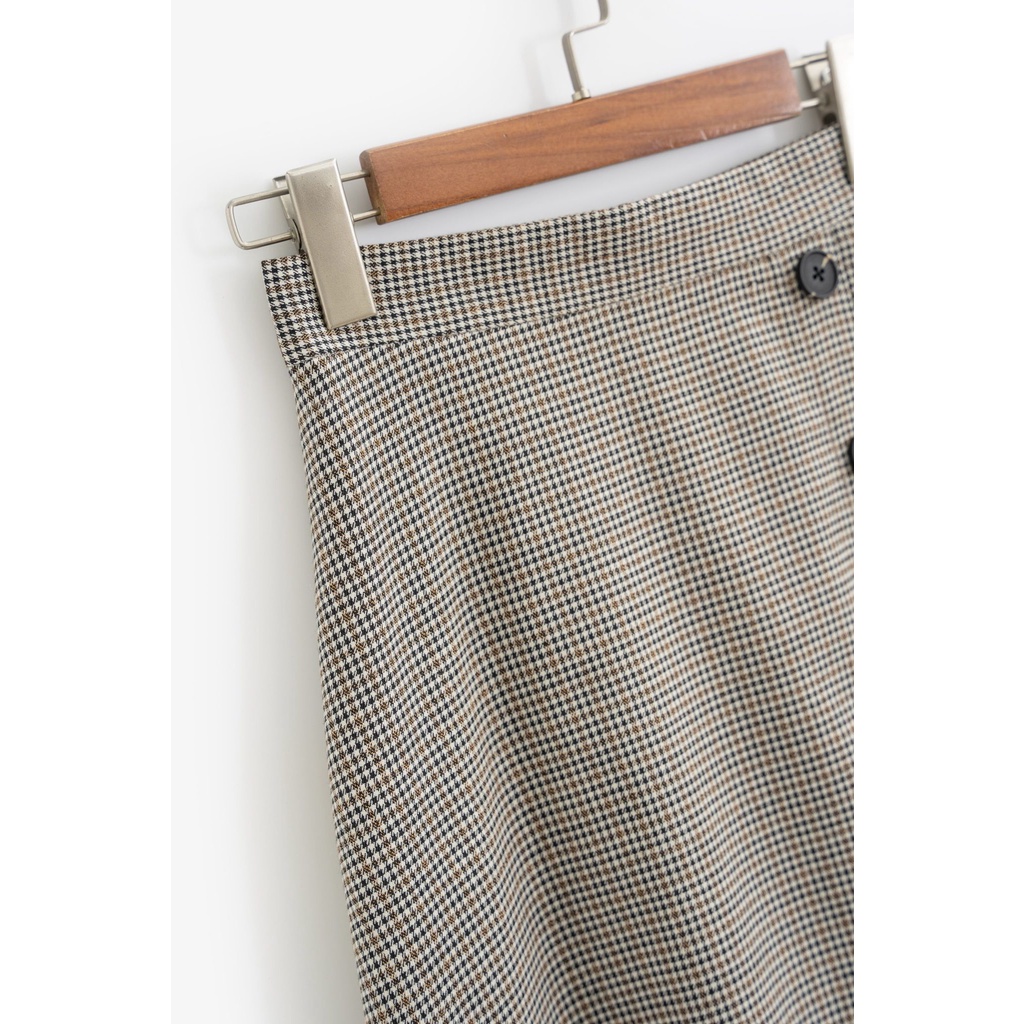 Chân váy kẻ xòe dáng dài nữ khuy lệch MADELEN