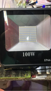 Đèn pha led 100w IP66