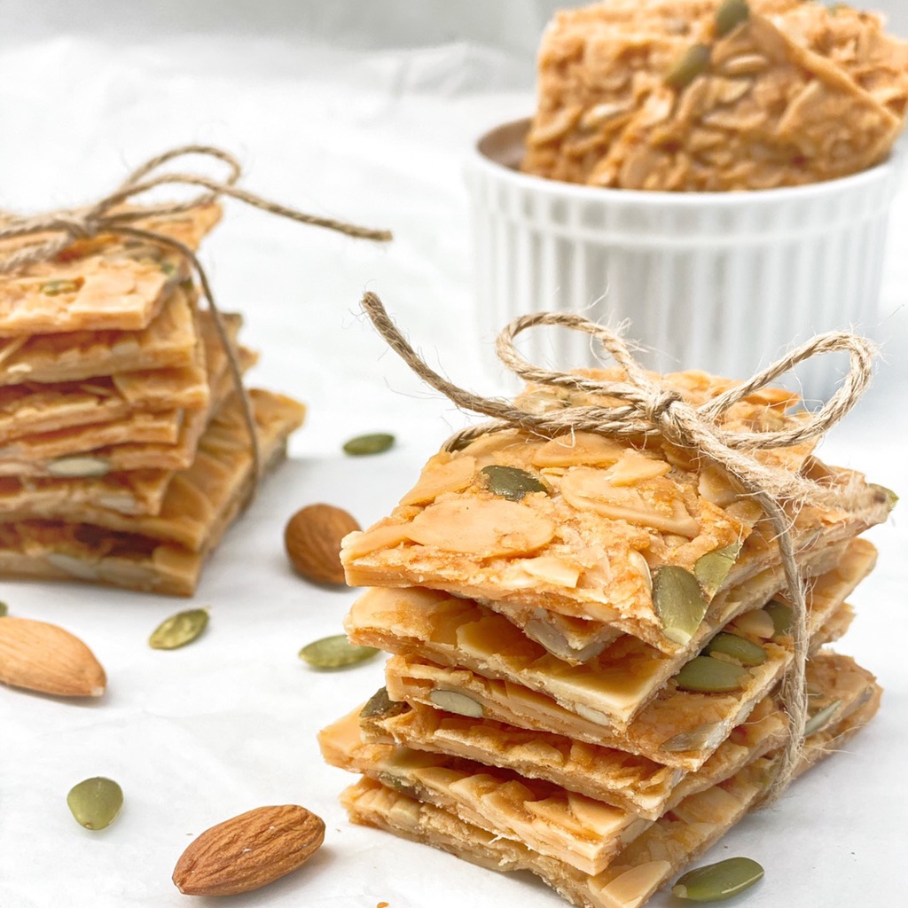 Bánh Ngói Hạnh Nhân ăn vặt giảm cân ăn kiêng, thanh hạt dinh dưỡng homemade KATA Healthy Food 300g | BigBuy360 - bigbuy360.vn