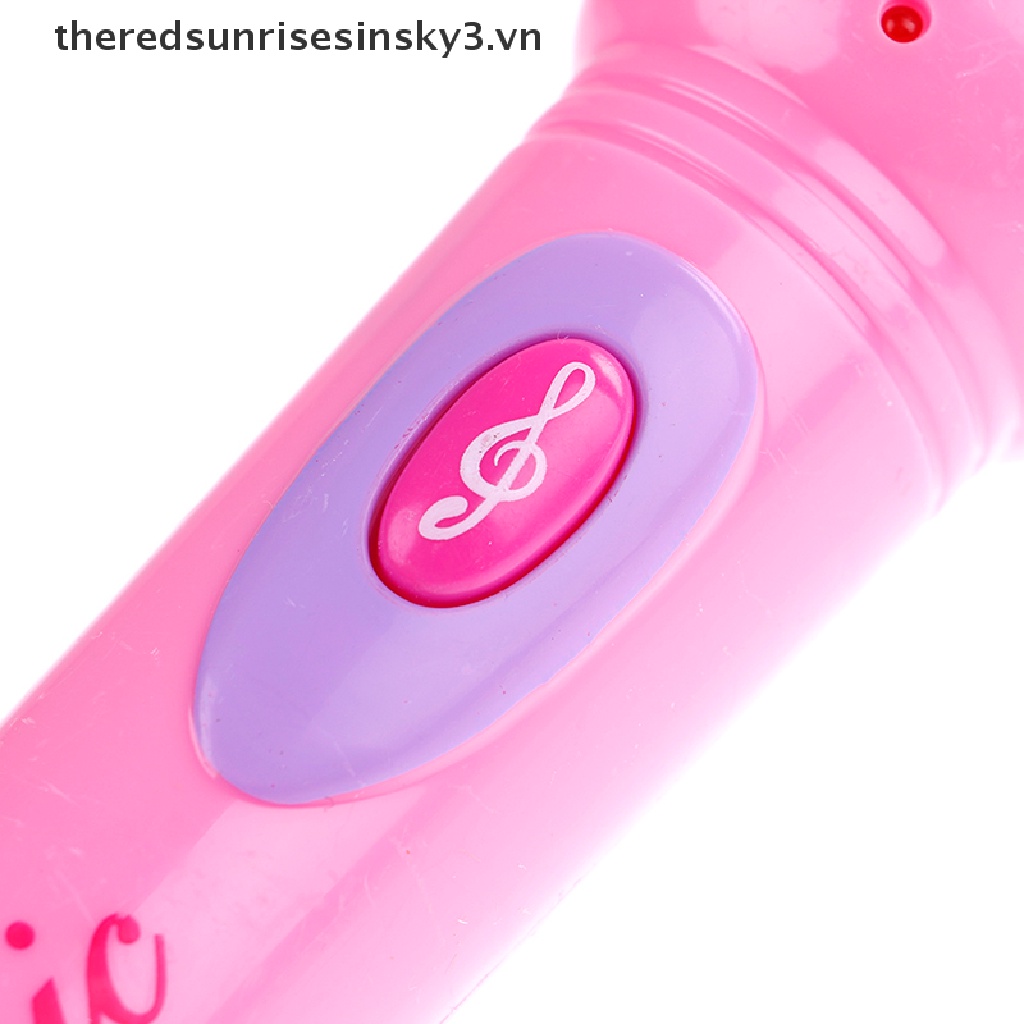 Micro hát karaoke vui nhộn cho bé gái