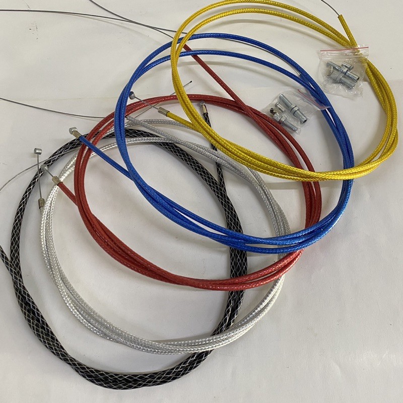 Dây ga màu bạc Domino gắn thông dụng các dòng xe