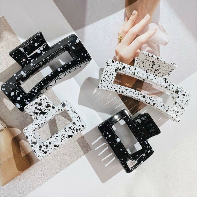Kẹp Càng Cua Bò Sữa Sang Trọng Hot Trend BiTi Store