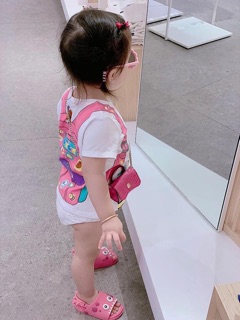 Dép cá mập cho bé