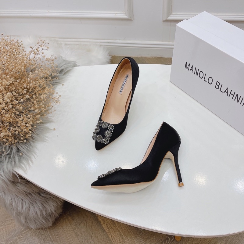 Giày cao gót manolo lụa khoá đá vuông gót nhọn fullbox hàng quảng châu cao cấp