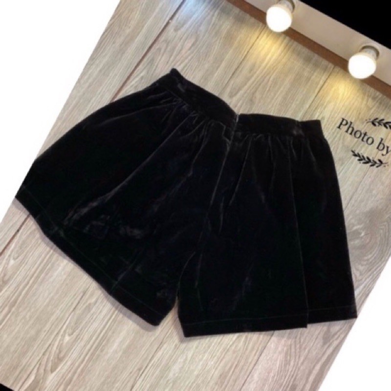 Quần short nhung lưng cao form rộng