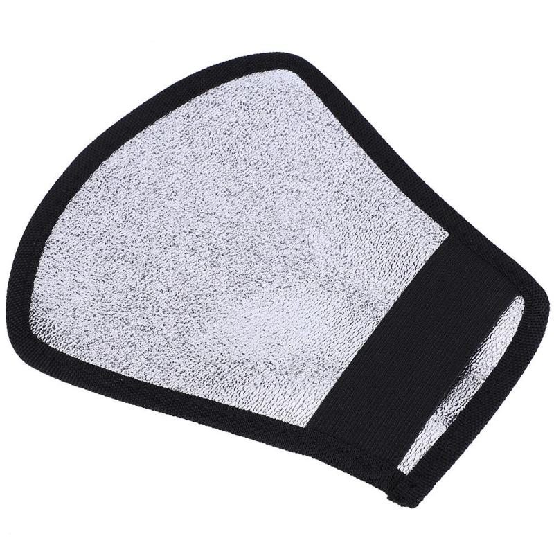 Đèn flash hỗ trợ chụp ảnh