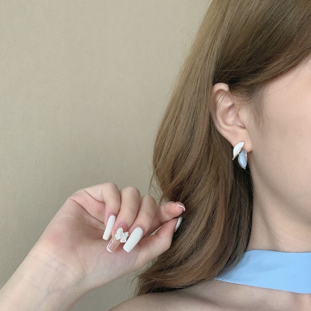 Khuyên tai kẹp không bấm lỗ chốt cố định K187 bằng hợp kim mạ vàng hình bông hoa dáng ngắn Leous Accessories