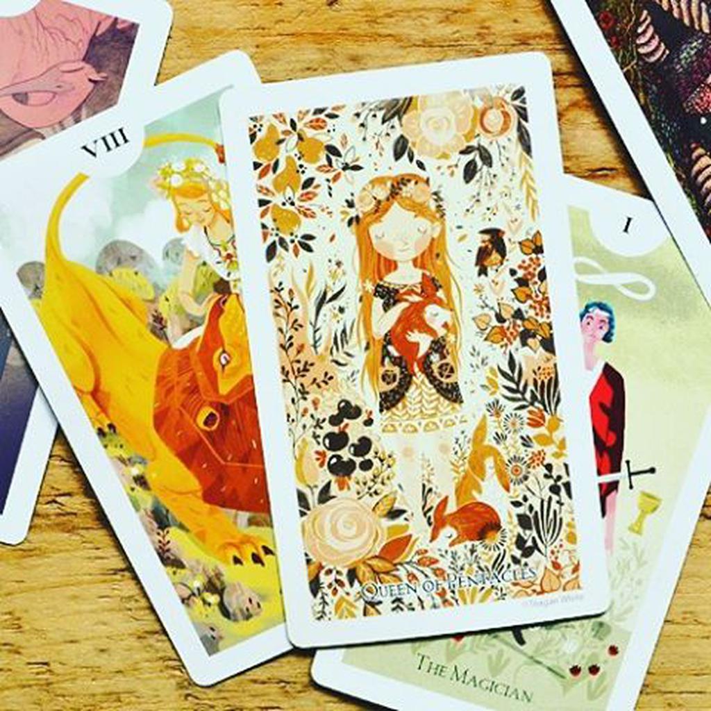 Light Grey Tarot