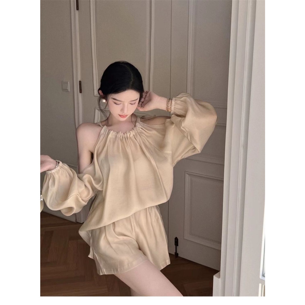 Bộ áo cổ yếm và quần đùi thời trang mùa hè Pháp 2022 cho nữ