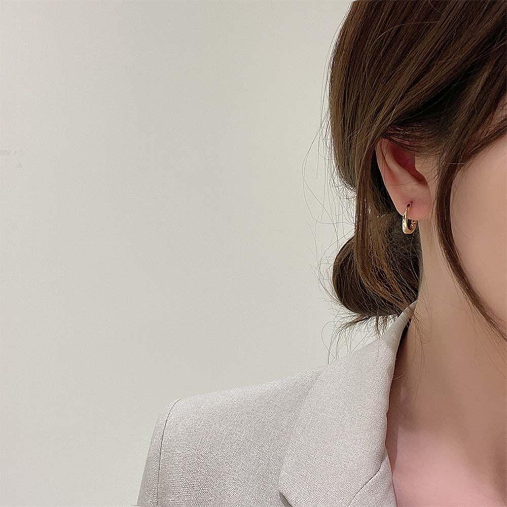 Bông Tai Hình Tròn Bằng Kim Loại Phong Cách Retro Dành Cho Nữ