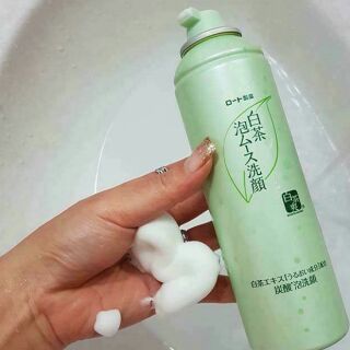 Sữa rửa mặt trà xanh tạo bọt sẵn