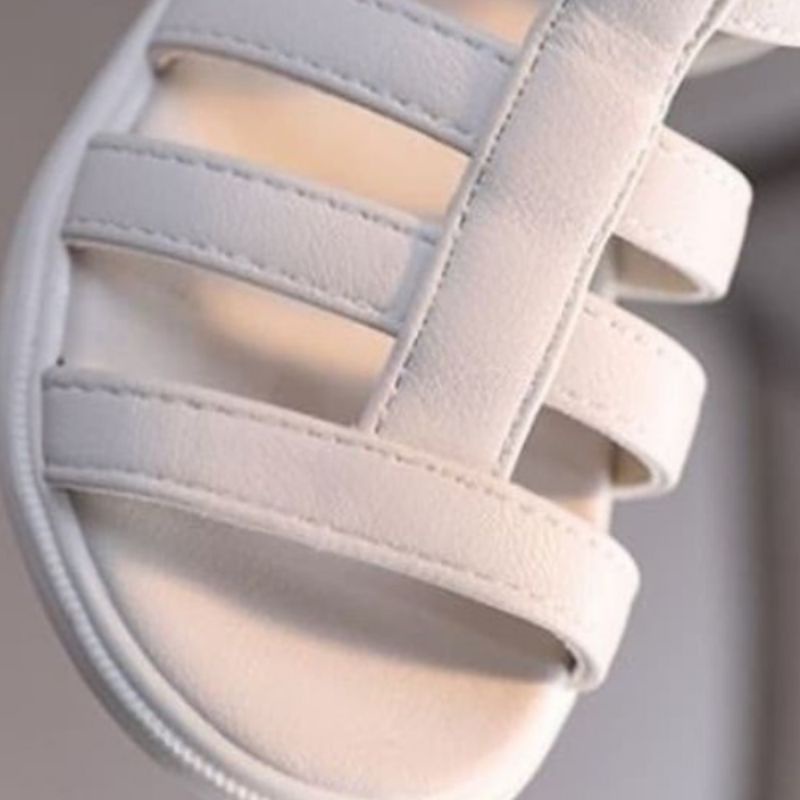 Giày sandal bé cá tính