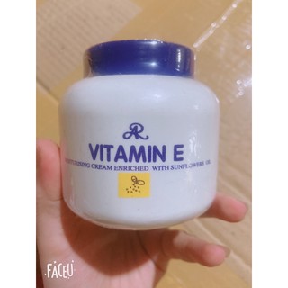 Kem dưỡng da vitamin E thái