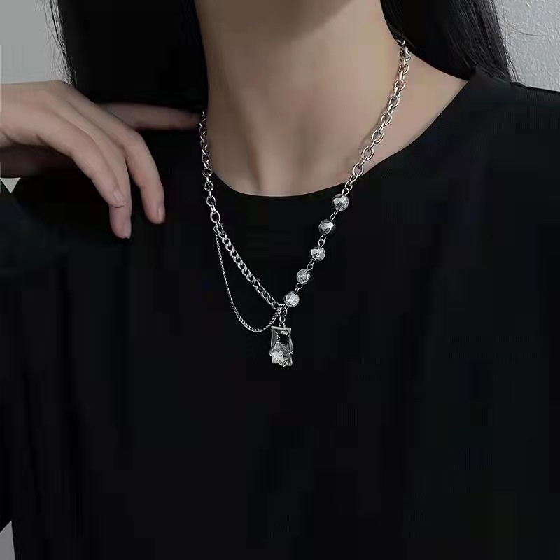 Dây Chuyền Mặt Vuông Đính Đá Thời Trang 19A1544