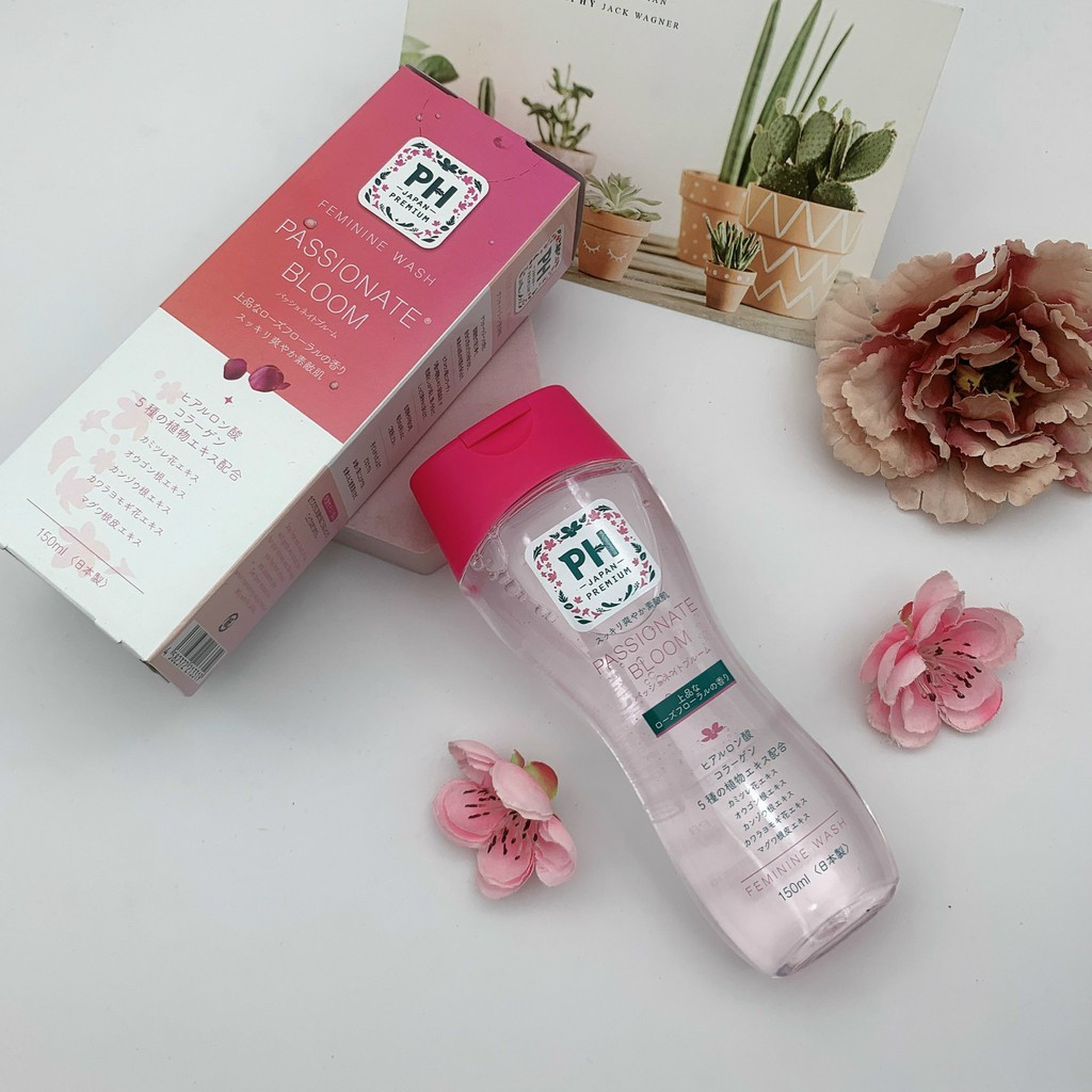 Dung dịch vệ sinh phụ nữ PH Care Passionate Bloom 150ml mẫu mới