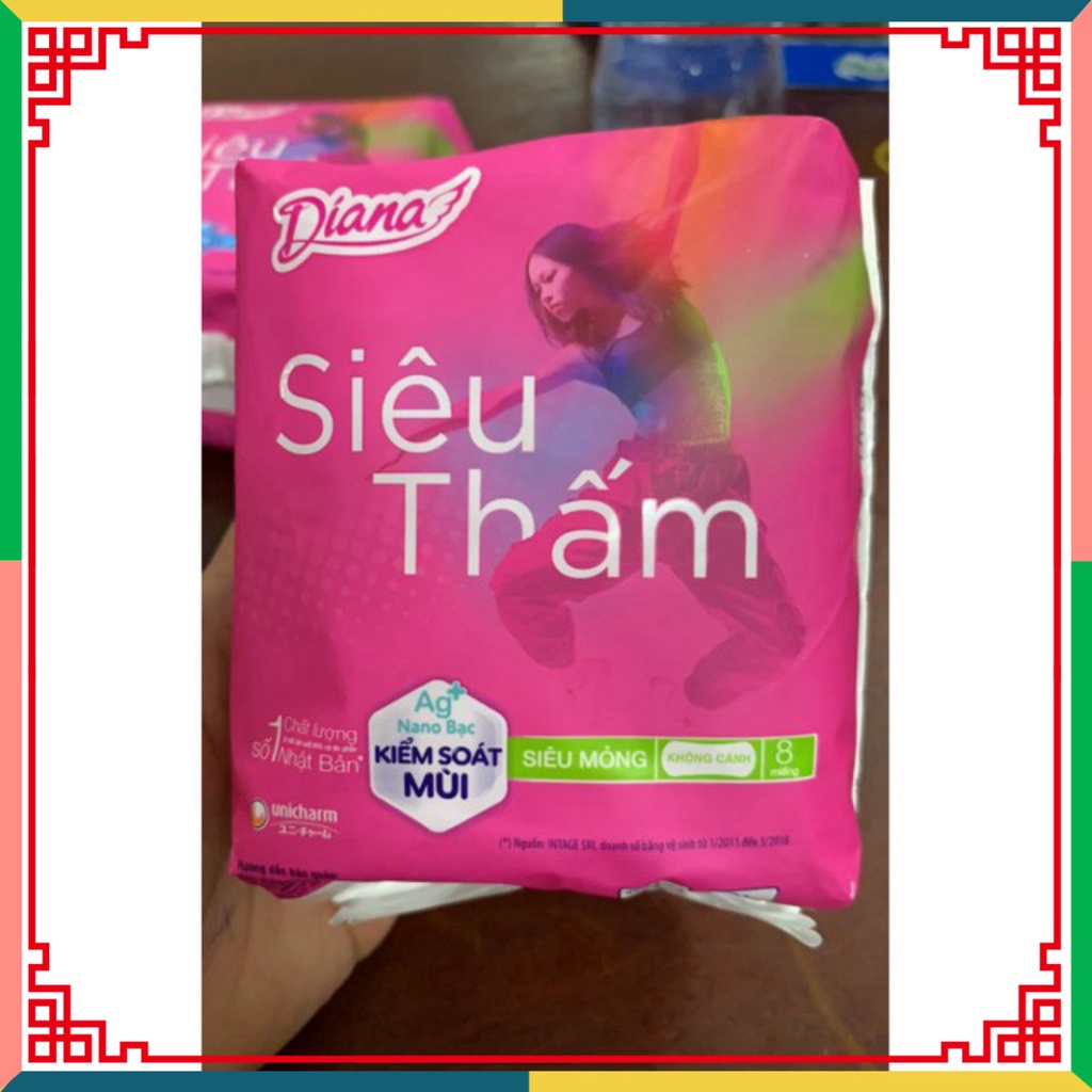 (HOT LIKE) Gói 8 Miếng Băng lau chùi và vệ sinh Diana Siêu Thấm Siêu Mỏng