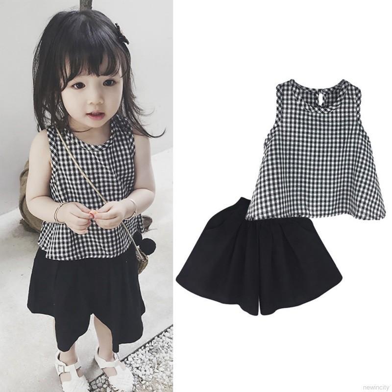 Bộ áo thun 3 lỗ sọc caro và quần thun xòe dễ thương đáng yêu dành cho bé gái
