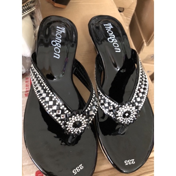 Dép kẹp gót 4-5p, quai đính đá rất đẹp, có size từ 36-39