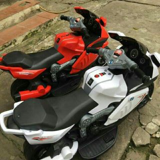 Xe máy đỏ a 140