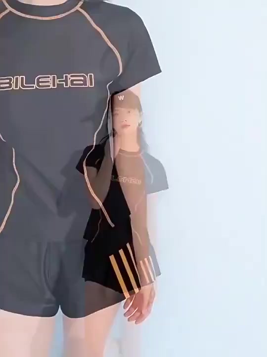 Bộ đồ bơi 2 mảnh quần đùi áo cộc tay dáng thể thao năng động cho bạn nữ | BigBuy360 - bigbuy360.vn