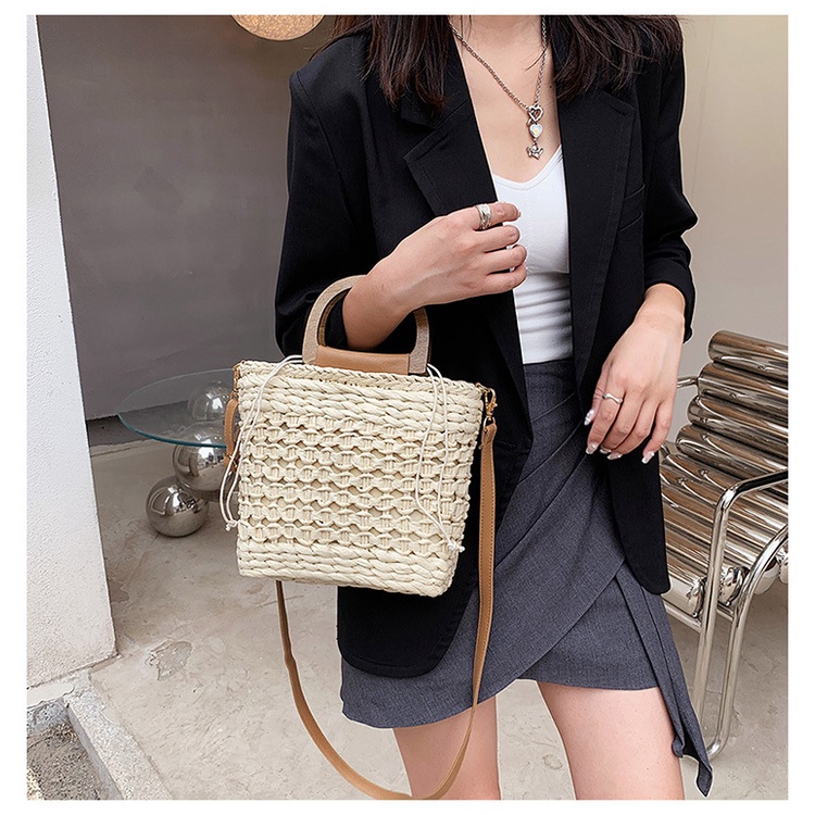 Túi cói vuông quai xách gỗ - cầm tay và đeo chéo - (New Arrival)