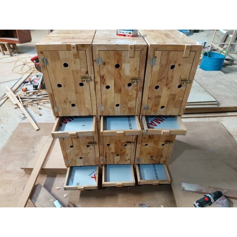 Tủ ngủ và dưỡng thương cho gà