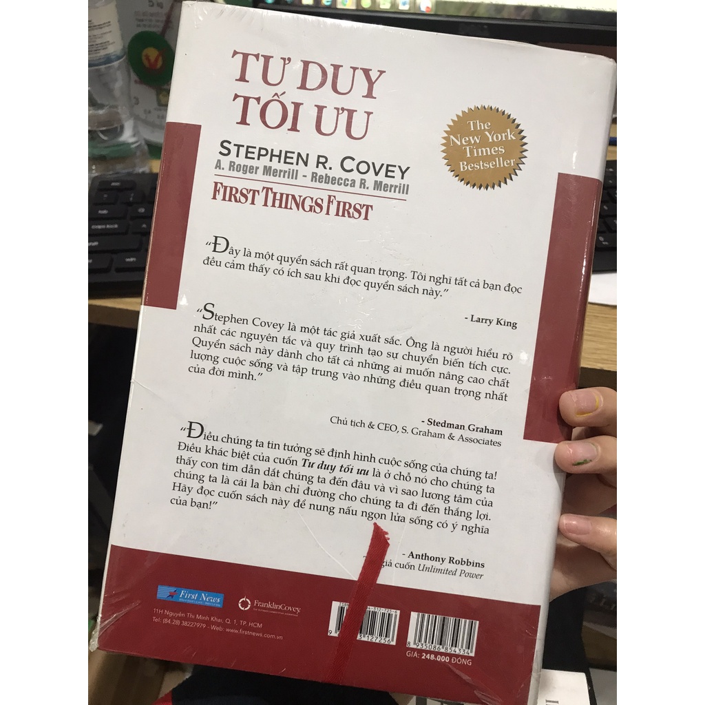 Sách - Tư Duy Tối Ưu - First Things First (Bìa Cứng) (Tái Bản) First News
