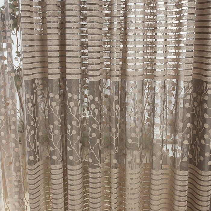 Rèm cửa vải tuyn họa tiết lá cây sang trọng