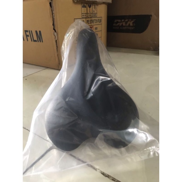 Yên xe đạp fixed gear, fixed single.