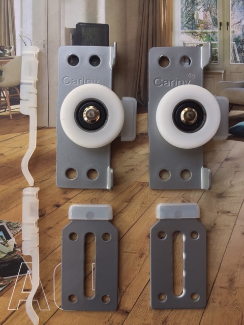 [CARINY CHÍNH HÃNG]- Bộ 2 bánh xe cửa lùa tủ áo | BigBuy360 - bigbuy360.vn