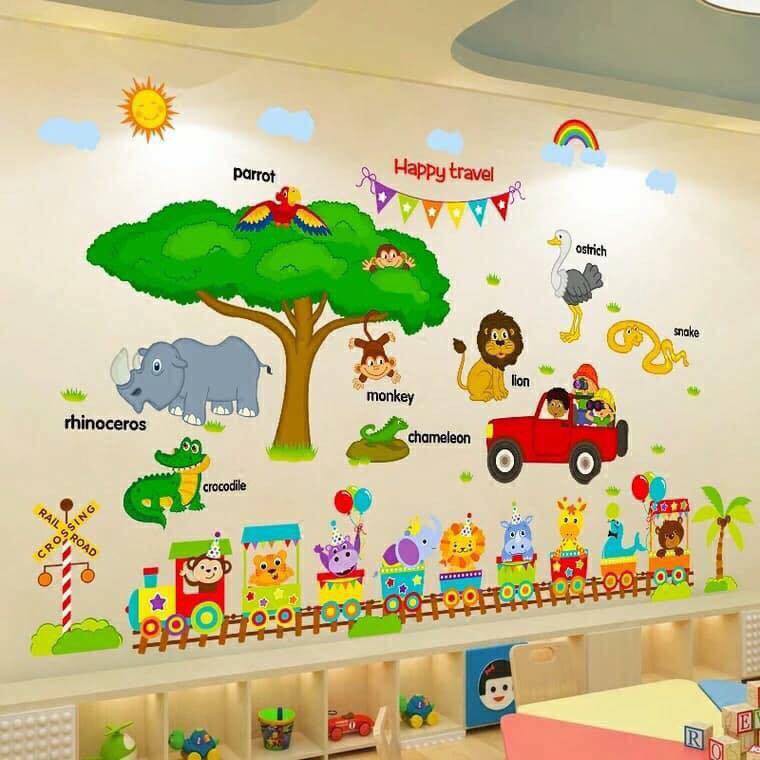 Decal dán tường cho bé Bé đi dã ngoại - Tranh dán tường trang trí phòng cho bé | BigBuy360 - bigbuy360.vn