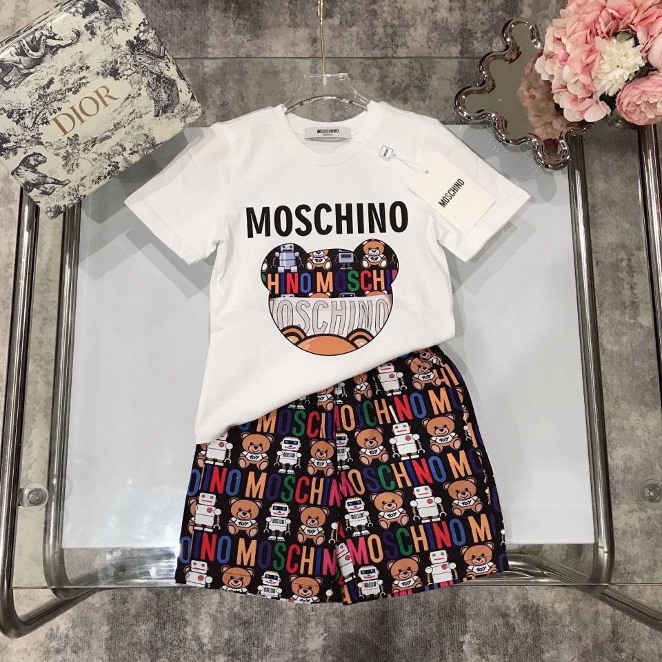 MOSCHINO Set Áo Thun Ngắn Tay + Quần Short Thời Trang Cho Bé Trai