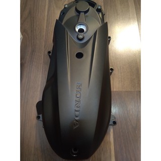 NẮP MÁY TRÁI HONDA (CLICK/VARIO/AB 125) mã: 11341-KZR-601