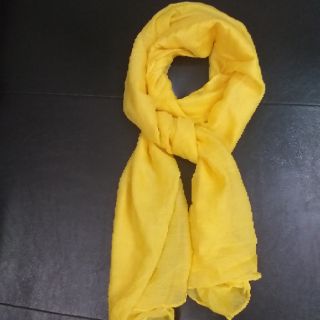 Khăn thời trang HM (màu ngẫu nhiên)
