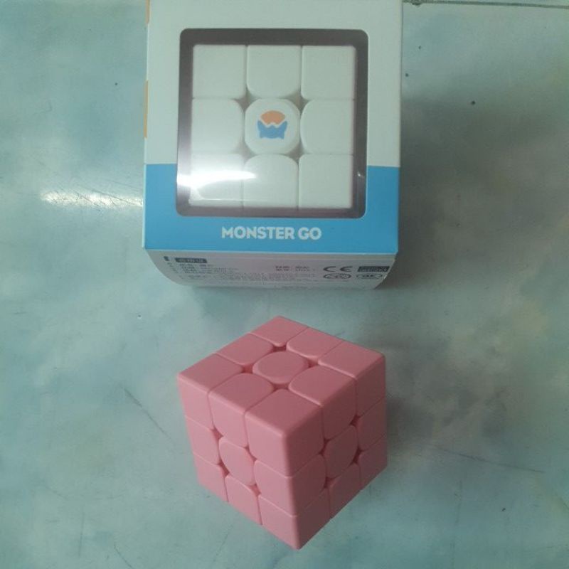 Rubik GanMonster M xanh, hồng, trắng