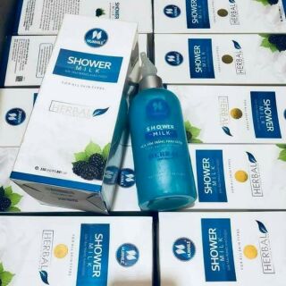 Sữa tắm dâu tằm kích trắng Humnile