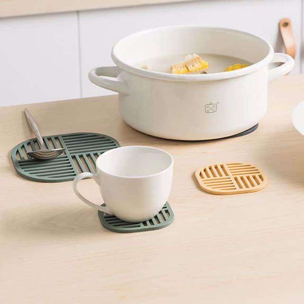 Tấm Lót Bàn Ăn Bằng Silicone Chống Thấm Nước Tiện Dụng