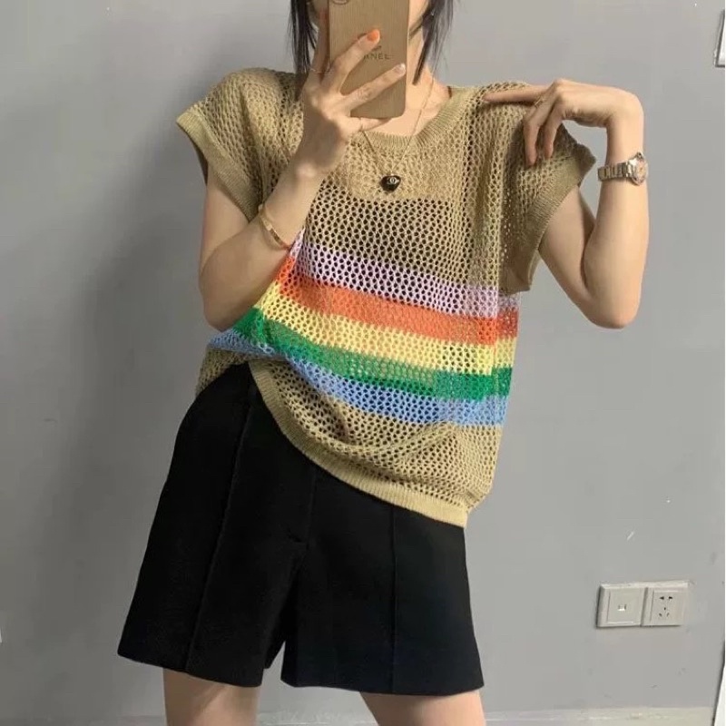 Áo len lưới dệt kim tay hến mix sọc cầu vồng
