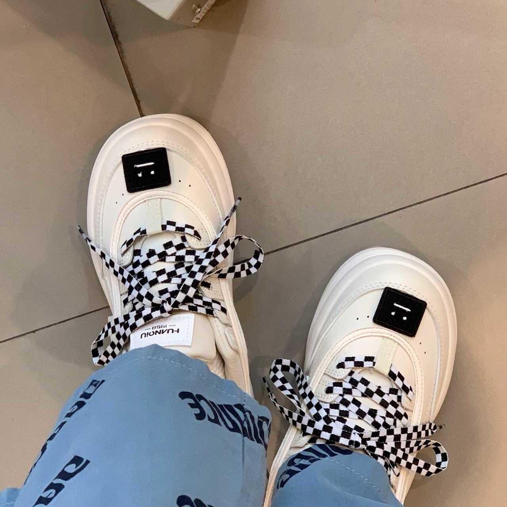 Giày thể thao trắng đế dày phong cách retro thời trang xuân hè 2022 dễ phối đồ cho nữ