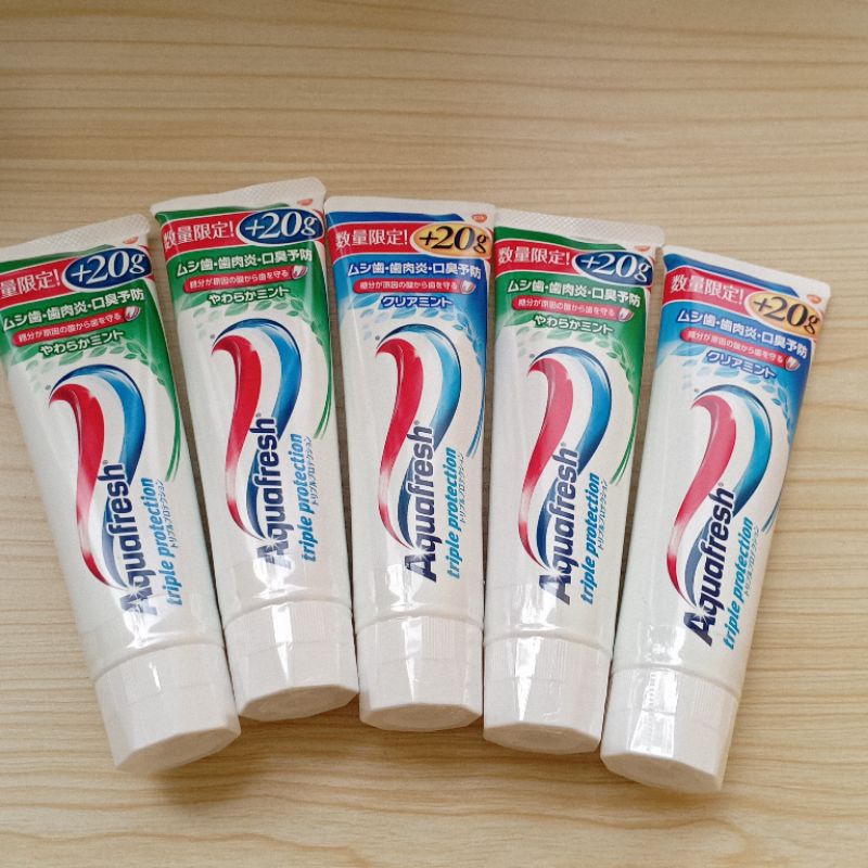 Kem đánh răng Aquafresh Nhật tuýp 160G