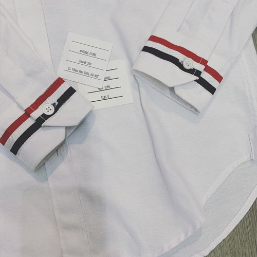 Sơ mi Thom Browne Viền Cổ Tay