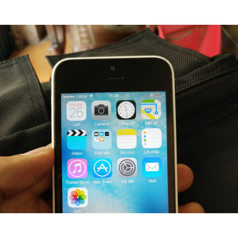 Điện thoại IPhone 5C 32G máy đẹp nghe gọi zalo facebook bản quốc tế | BigBuy360 - bigbuy360.vn