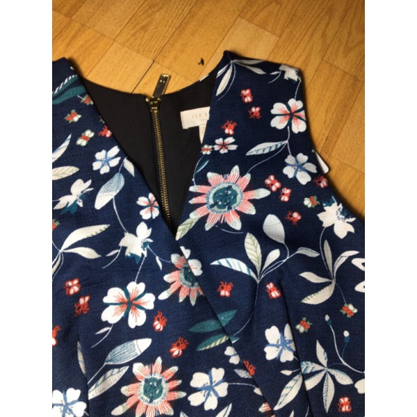 Đầm tầng Ted Baker Dewana bouquet tiered skirt dress