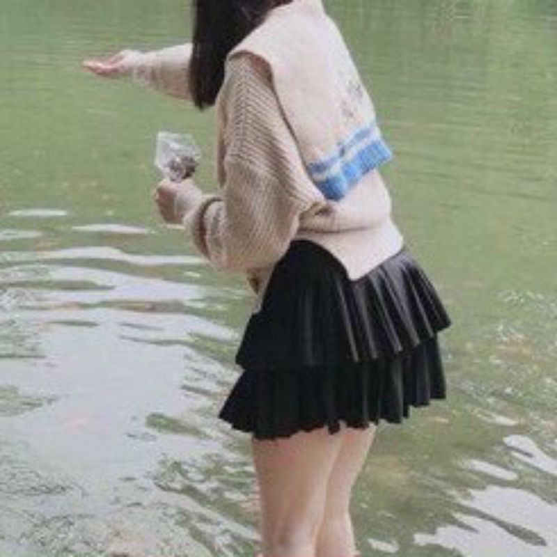 Chân váy dập ly nhỏ 2 tầng Cao cấp | BigBuy360 - bigbuy360.vn