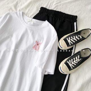 Áo thun nữ thêu hình thú