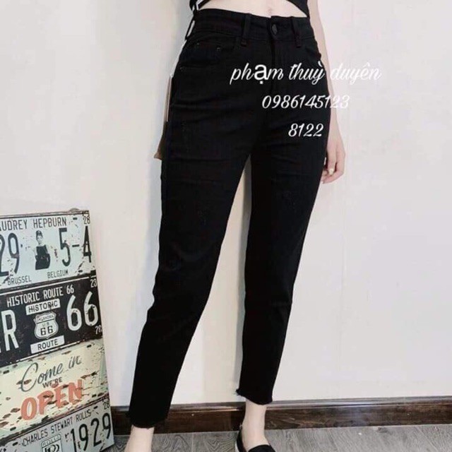 Quần jean nữ đen trơn dáng boy cực chất tạo phong cách cho riêng bạn